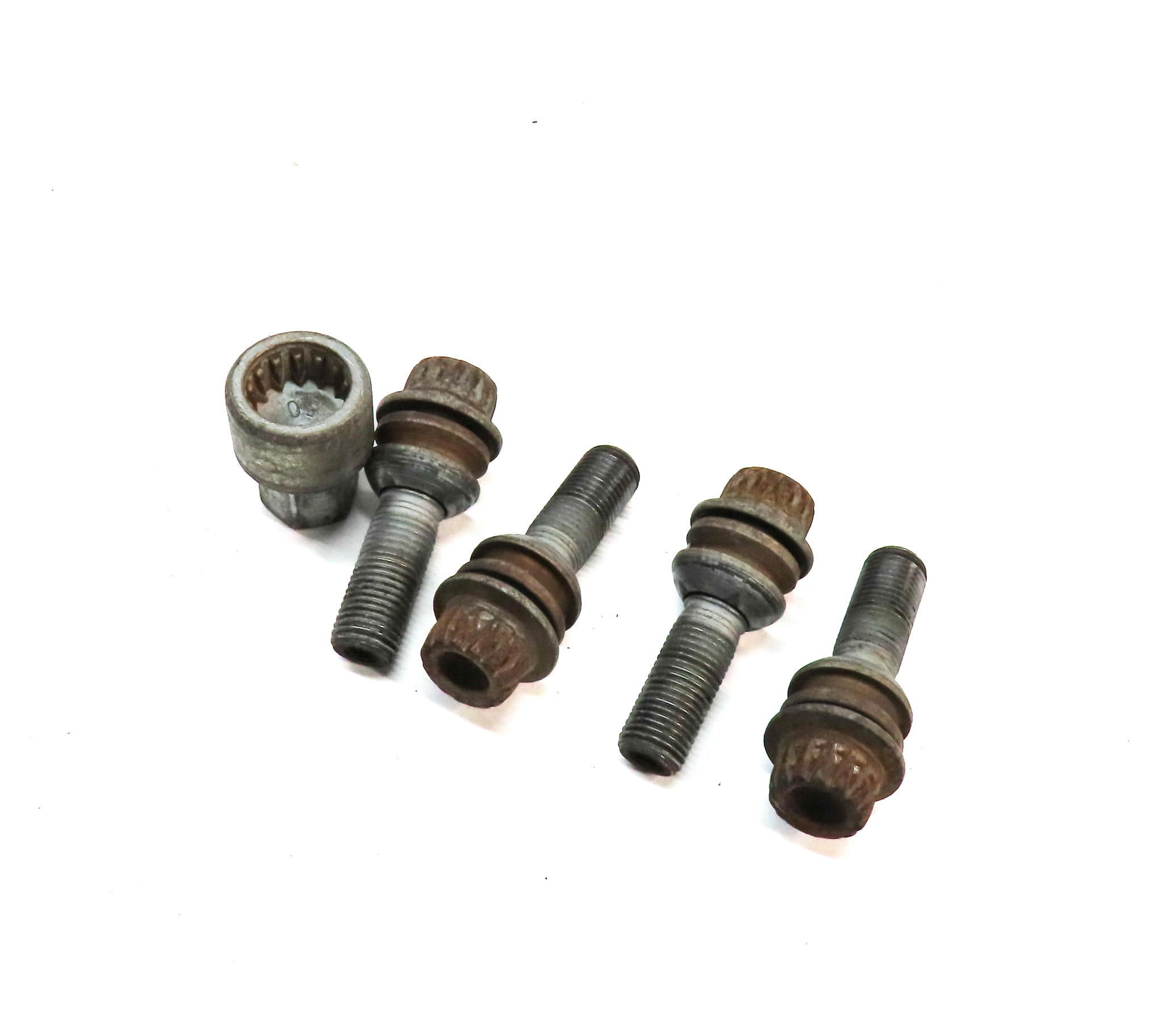 2004 PORSCHE CAYENNE (955) WHEEL RIM LUG NUT LOCK SET-2 w/KEY — exact item pictured